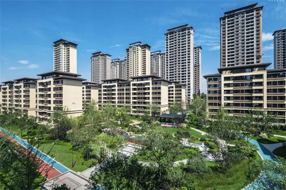 1662631606916776.png 國(guó)寶紅瞰提前9個(gè)月滿分交付4.png